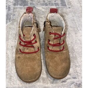 UGG Kids' Kristjan Chukka Boot Beige Boys Size 10 Ankle Boots Suede